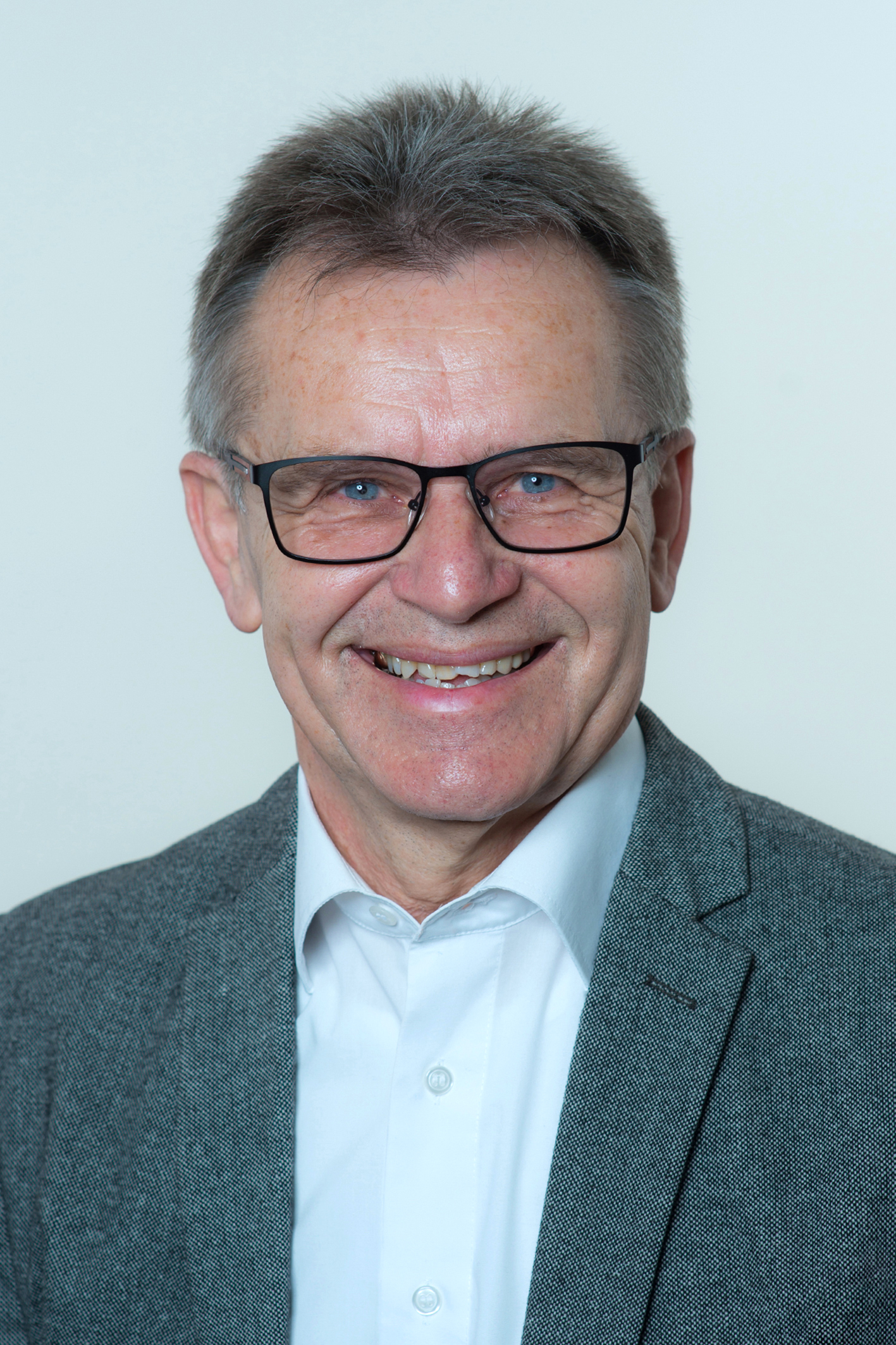 images/Wegner_W117.jpg#joomlaImage://local-images/Wegner_W117.jpg?width=1417&height=2126